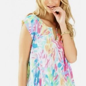 Lilly Pulitzer Rayon Top With Front Small V Neck